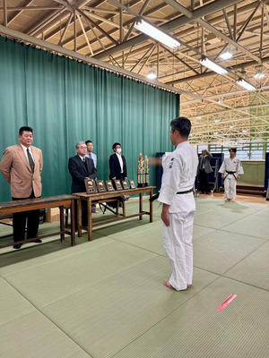 E41C2C8E-BD7F-48C9-AAE8-F299DC229C80