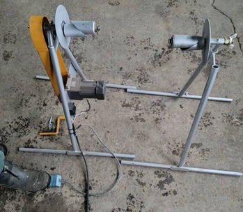 電動ビニール巻き取り機