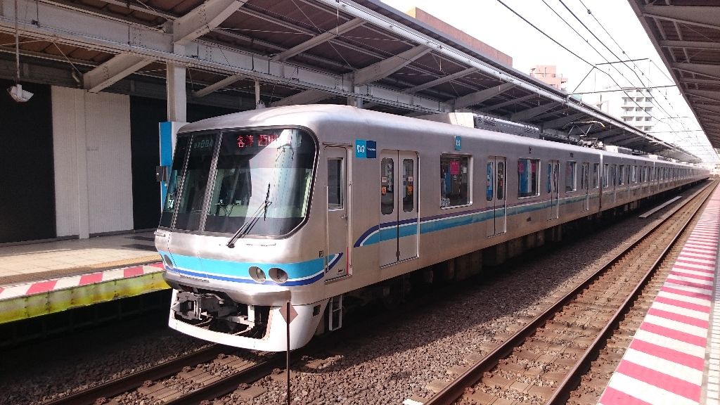 07系74F B修を受けに新木場へ : Sky blue車両センター