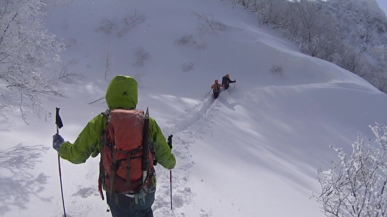 恵庭岳 北東尾根 冬季も素敵 だけど 残念なオマケ付き 札幌ピオレ山の会