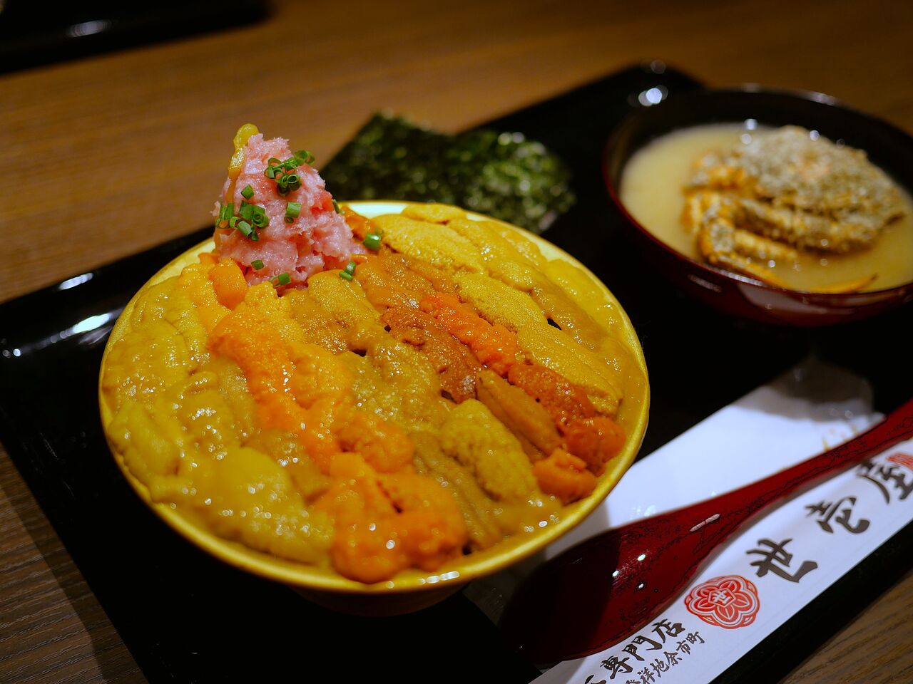 中央区・大通～ちゃんと美味しいから地元民も満足【うに専門店 世壱屋