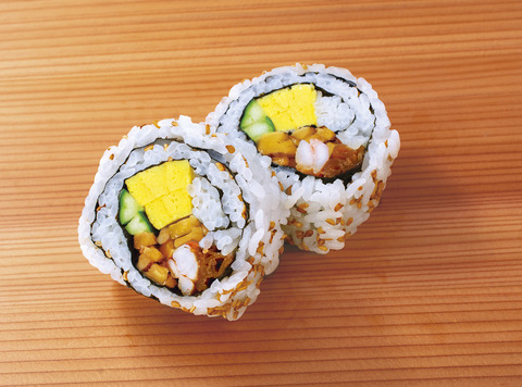 なごやか亭オリジナル くるみ入り太巻き