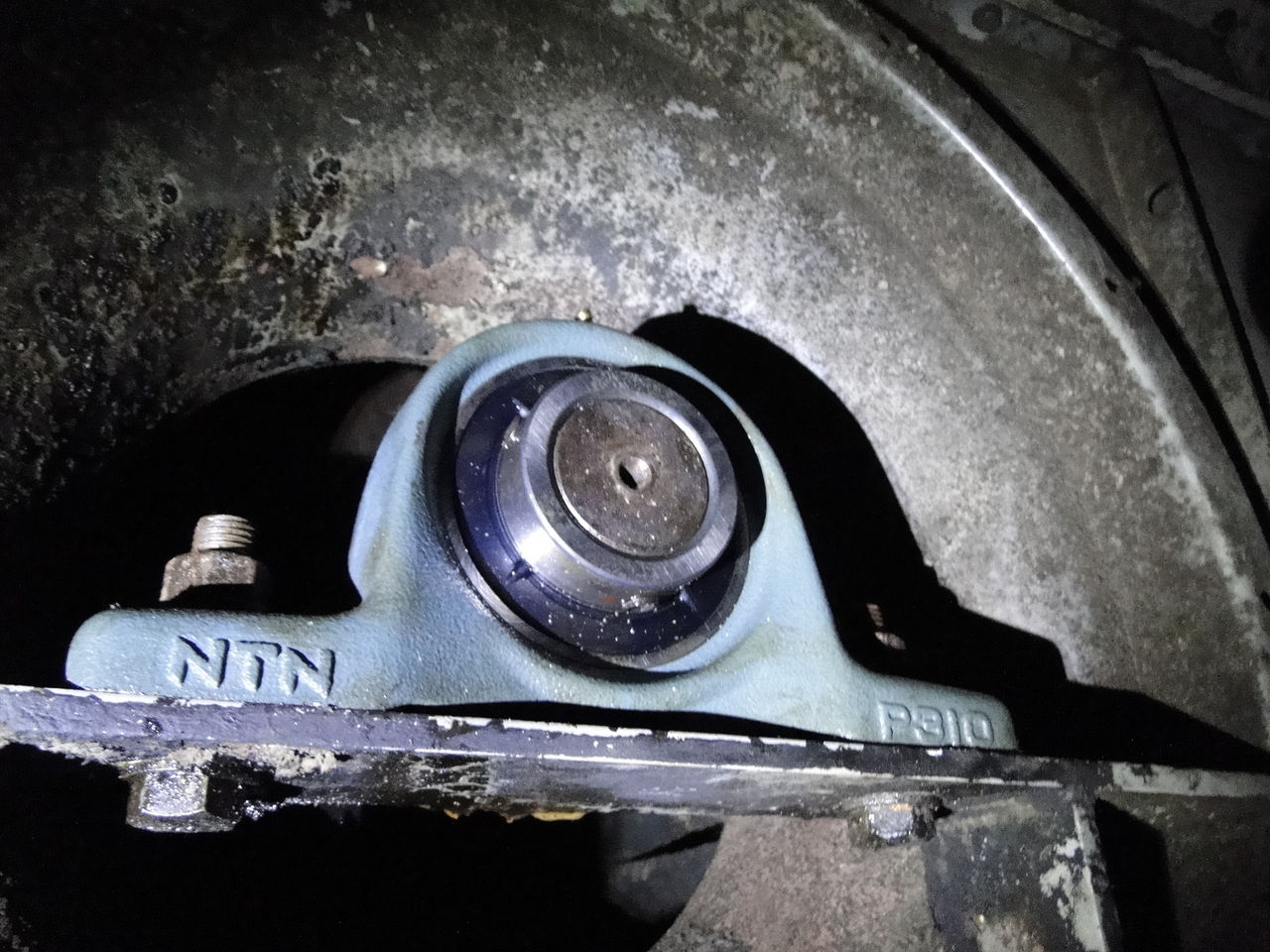 大規模ホテル 給気ファン修繕工事 ポンプ工事のプロ集団 有限会社四国アクアサービス 施工実例集