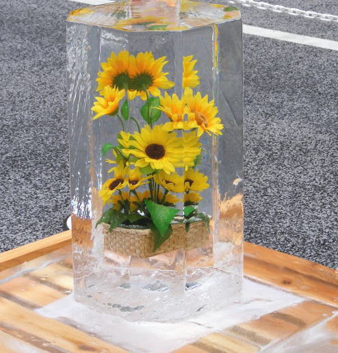 涼を呼ぶ演出 花氷 はなごおり 月彩 Tsukisai