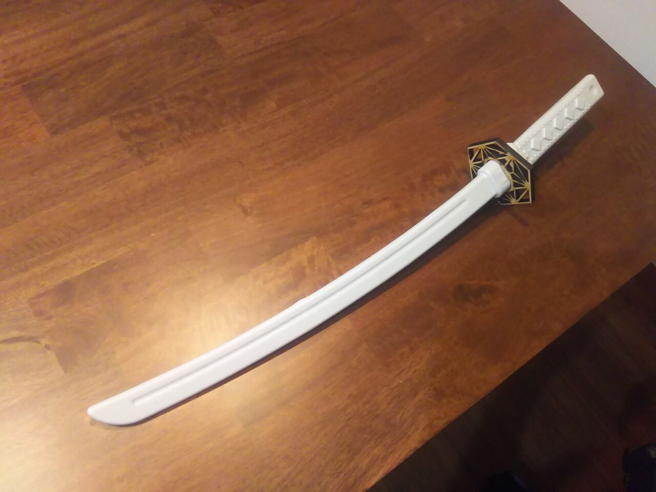 おもちゃ 日輪刀の鍔 つば 禰豆子 鬼滅の刃 ダイソー 武士の刀 Ak Sarasoujyu