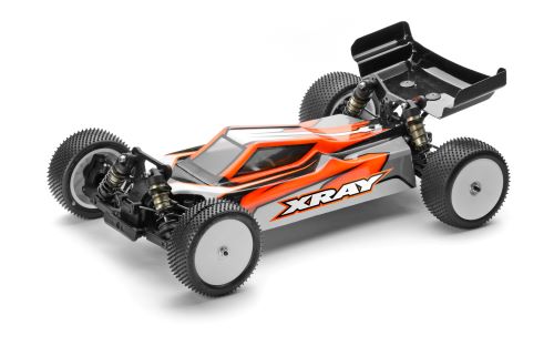 XRAY XB4のチャンピオンDNAが更に進化そしてダート＆カーペットの2車種