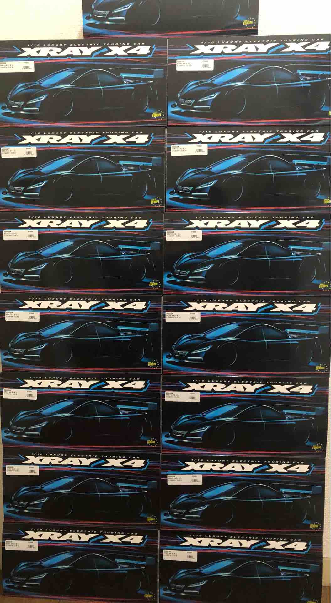 XRAY X4カーボン仕様も入荷しました。価格も銀河一お買い得です。 : 真