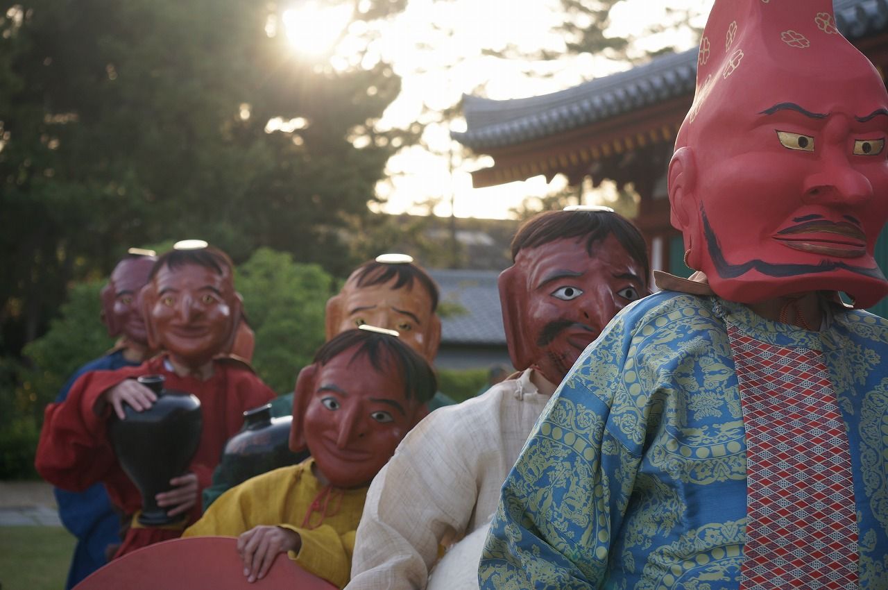 玄奘三蔵大祭 伎楽法要 : 仮面の祝祭～神楽・獅子舞、仮面芸能見聞録