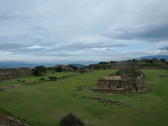 PA081179