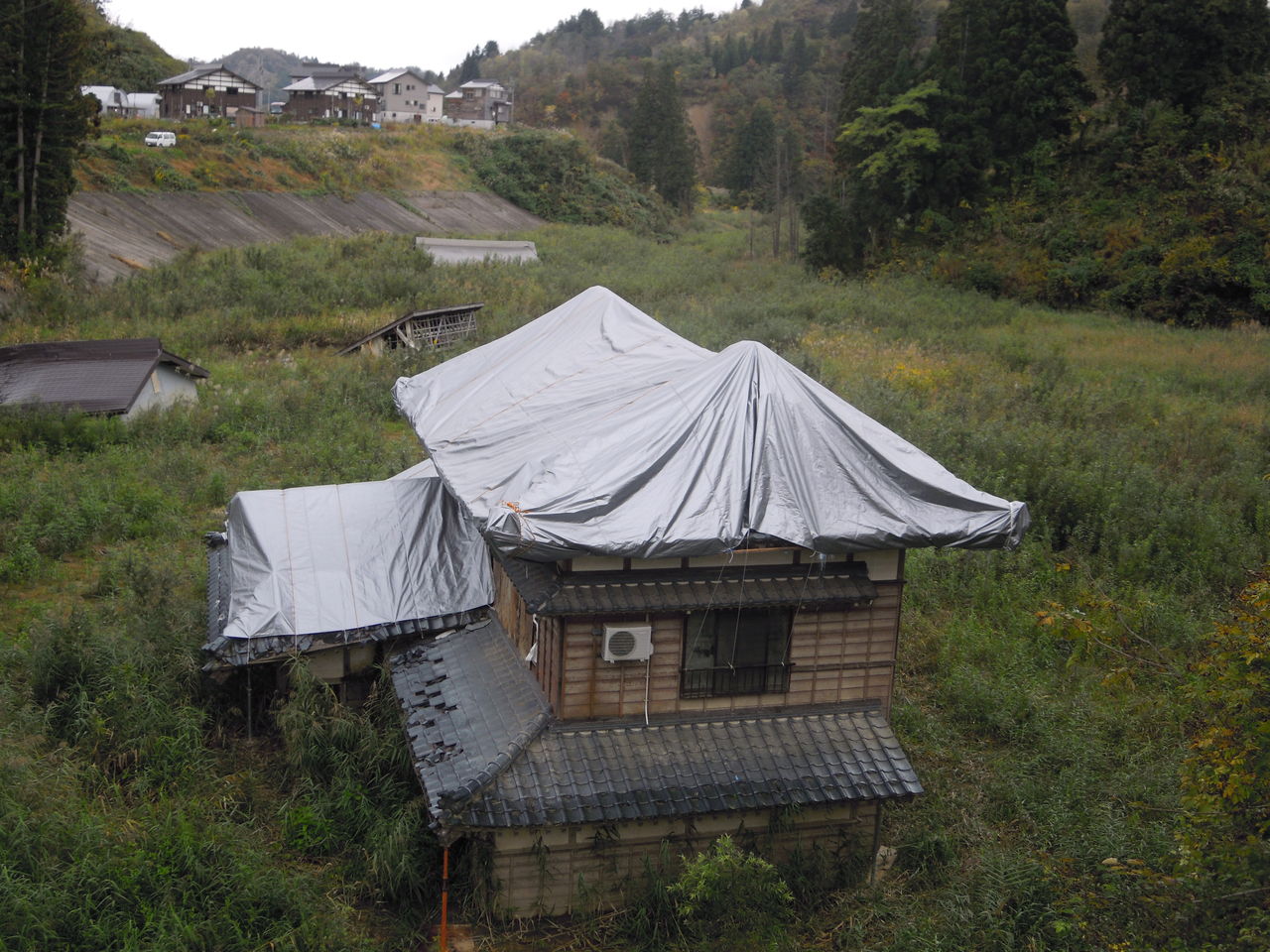 水没した家屋と暮らす人々 中越大震災から7年目の新潟県 山古志村のいま 前篇 ササケンチャンネル