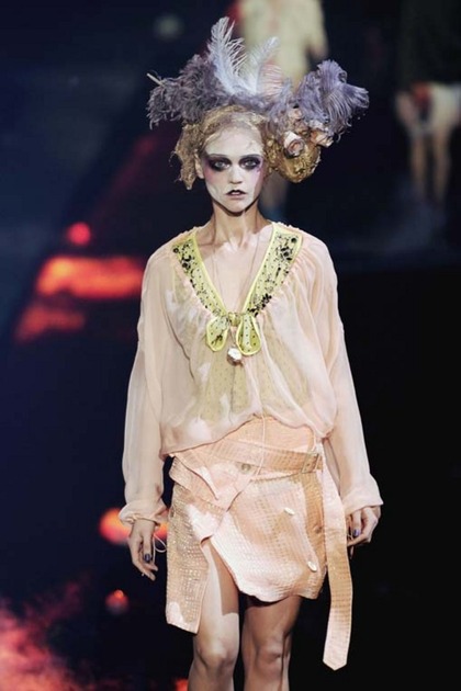 John Galliano SS 10 014