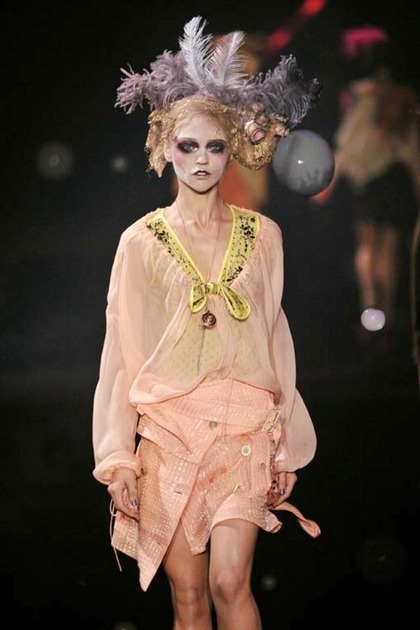 John Galliano SS 10 016