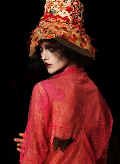 John Galliano SS 2011 033