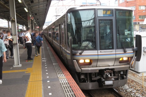 【朝の時間帯のみ】 西明石駅で 「快速 大阪行き」 を撮る （発車標＆223系） 【2026年6月】