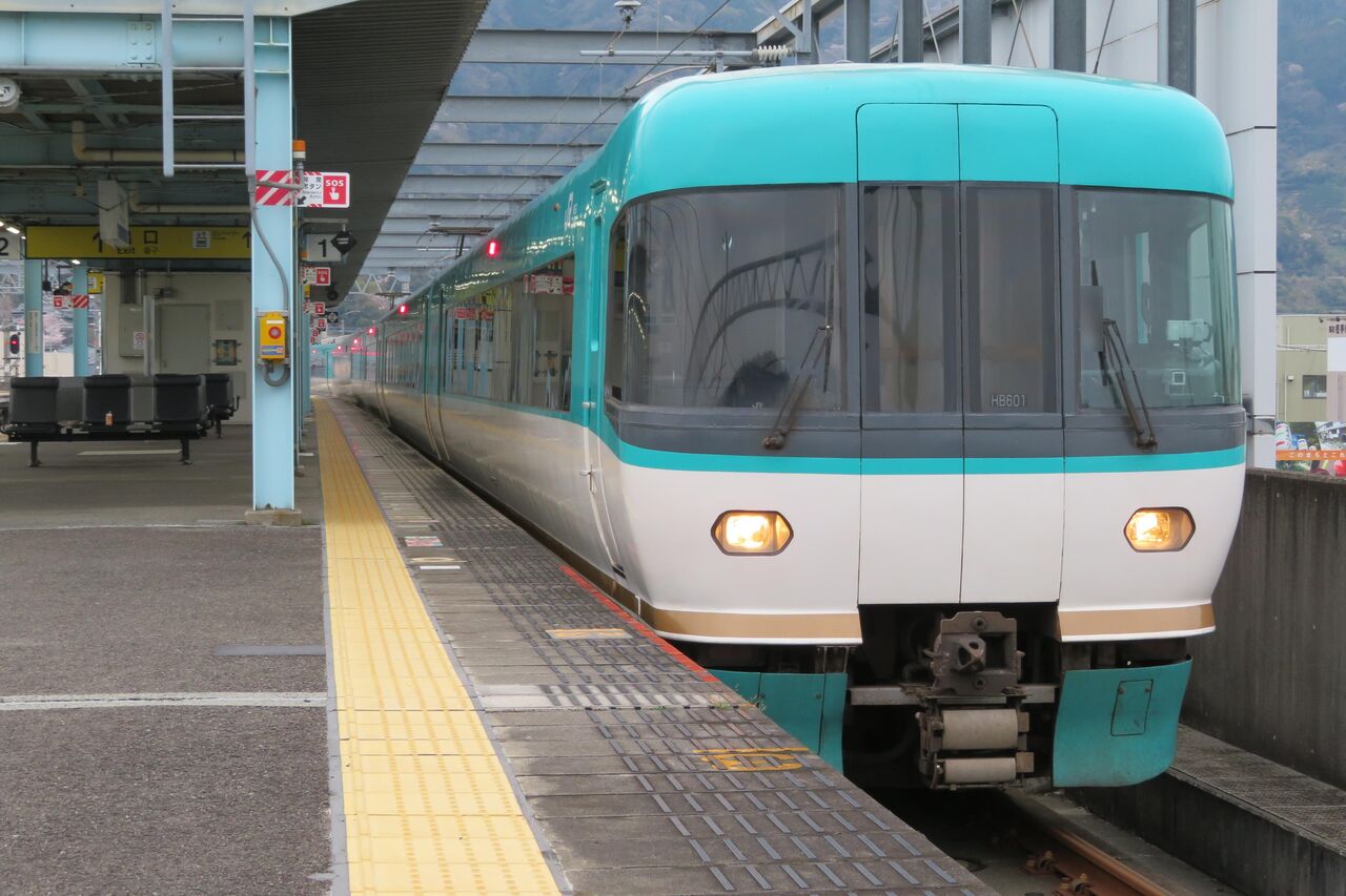 1日に1本だけ】 海南駅で 当駅始発の特急 「くろしお」 新大阪行きを