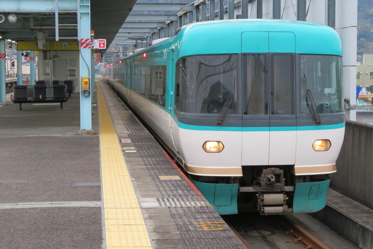 1日に1本だけ】 海南駅で 当駅始発の特急 「くろしお」 新大阪行きを