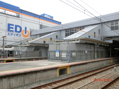 JR尼崎駅 駅舎増築工事（2014年6月） 「のりかえ専用通路」使用開始1週間前の様子