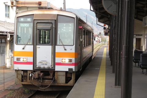 【芸備線】 新見駅で備後落合行き＆東城行きを撮る （キハ120形） 【2022年4月】