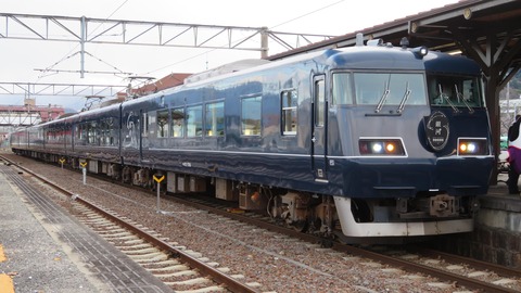 【四国初乗り入れ】 琴平駅で 「WEST EXPRESS 銀河」 大阪行きを撮る （2021年12月）