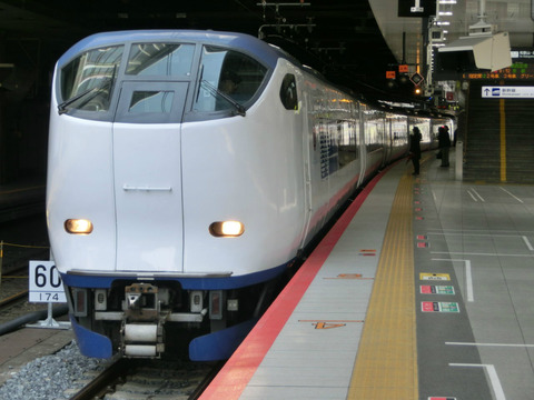 新大阪駅の新11・12番のりばが使用開始！ 【Part4】 特急列車＆新13番のりばから