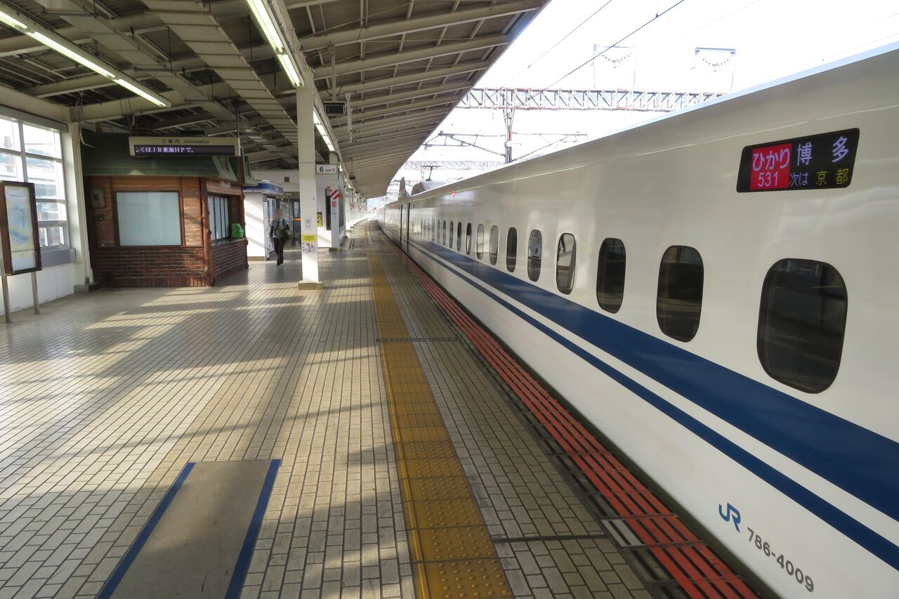 【1日に1本だけ】 米原駅で ひかり 「博多行き」 を撮る （2023年5月）