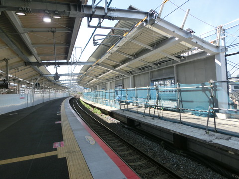 鴫野駅 1番のりば改装工事（2018年5月12日）