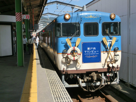 呉線の臨時快速 「瀬戸内マリンビュー」 が運行終了へ。宮島口～尾道駅間に新たな観光列車を導入！