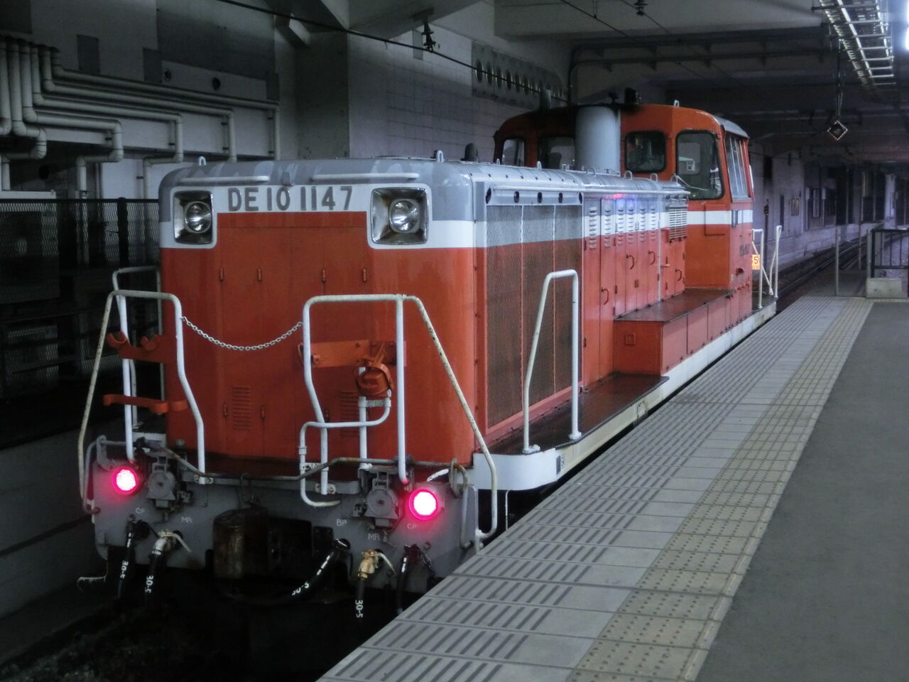 激レア 岡山駅で臨時 機関車列車 が出現 16年4月 関西のjrへようこそ