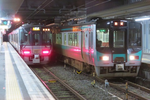 【1日に1本だけ】 西舞鶴駅で普通 「敦賀行き」 を撮る (125系) 【2024年12月】