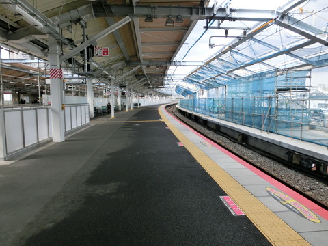 鴫野駅 改装後の2番のりば＆改札内コンコースの様子（2018年2月）