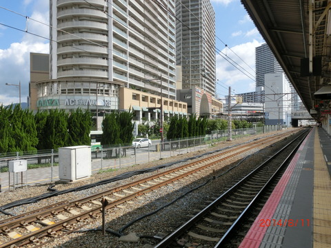 高槻駅 ホーム増設工事(2014年8月)