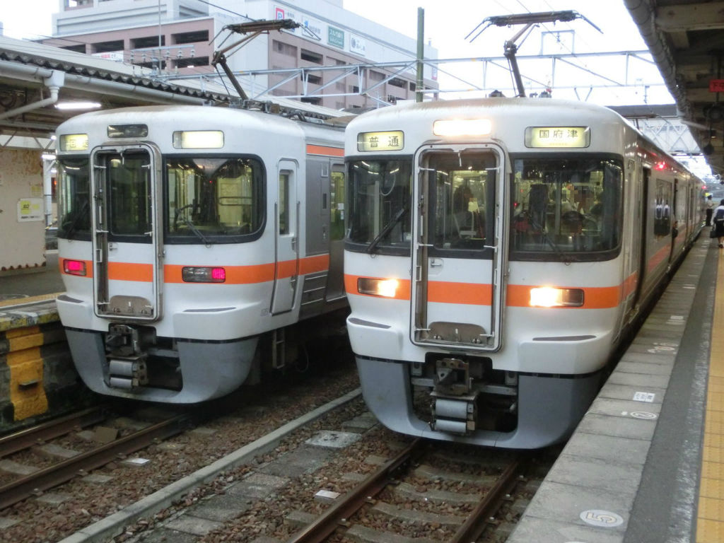 国鉄勤務　鉄道廃品　　御殿場線　東京ー御殿場ー沼津　　駅名板　表示板　　行先電車汽車看板ザボ駅プレートホーロー廃線 国鉄勤務 鉄道廃品 準急 東京ー御殿場ー沼津 駅名板 表示板 静岡行先