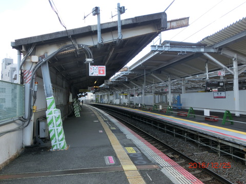 鴫野駅 1番のりば 改装工事前の様子（2016年12月）