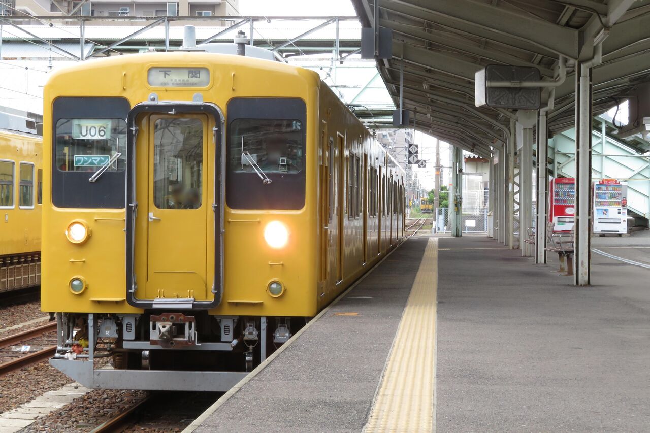 朝の時間帯だけ】 宇部新川駅で 「下関行き」 を撮る （2022年8