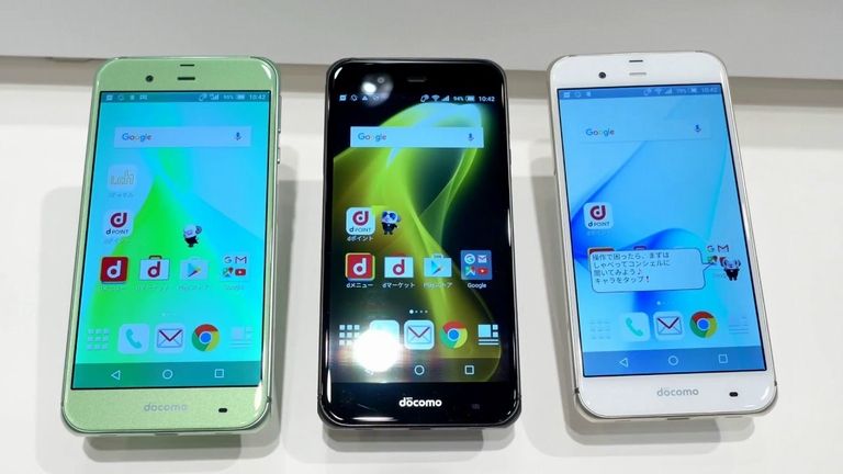 シャープからaquos Zeta Sh 04h発売 電池持ちが想定より悪く 特色のigzo機能offを推奨する本末転倒 流石itニュース