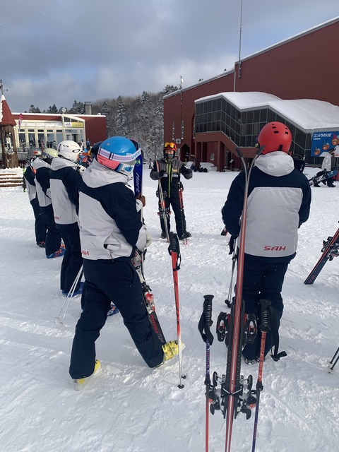 DEF4456B-004C-4A9C-895E-1FACBF4C0D17