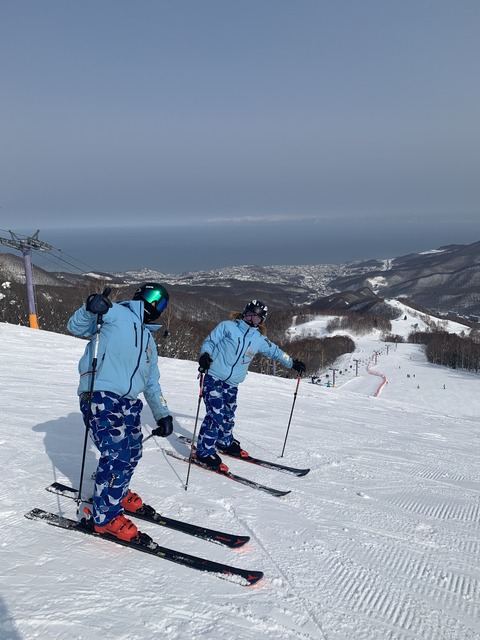 58112382-4A14-4A15-86D1-1404AFAB24AF