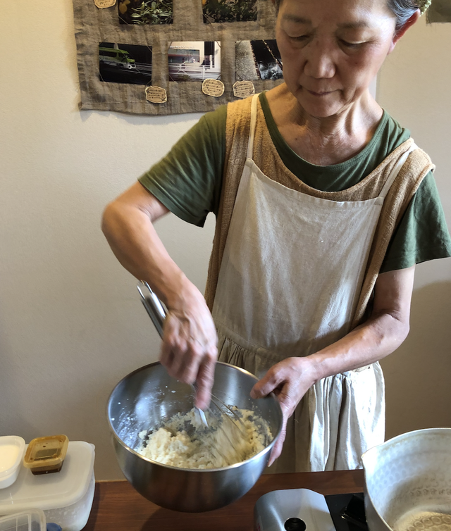 718雑草キッチンびーがんオムレツ