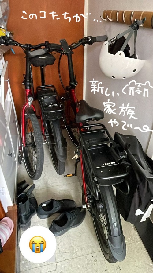 AA26BD18-7835-42B2-A4E2-566E7A96D400