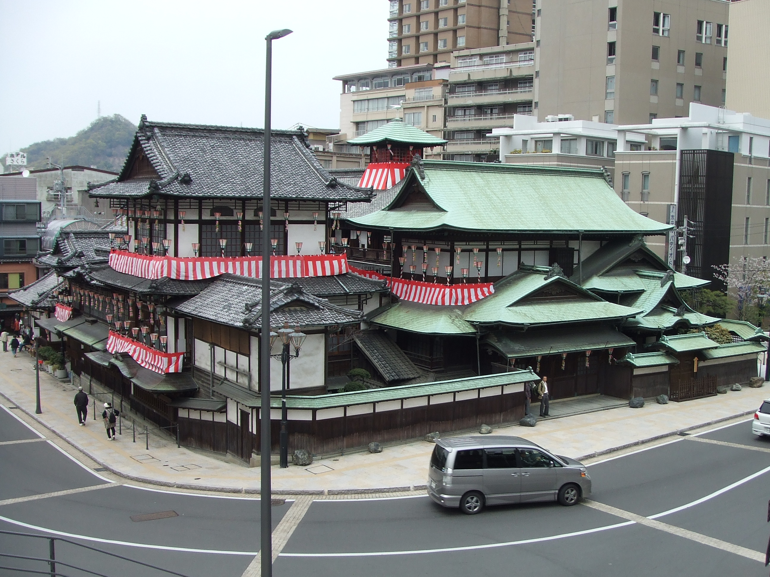 千と千尋の神隠しの坊の正体・父親は？名言・名セリフや声優も紹介 大人のためのエンターテイメントメディアBiBi[ビビ]