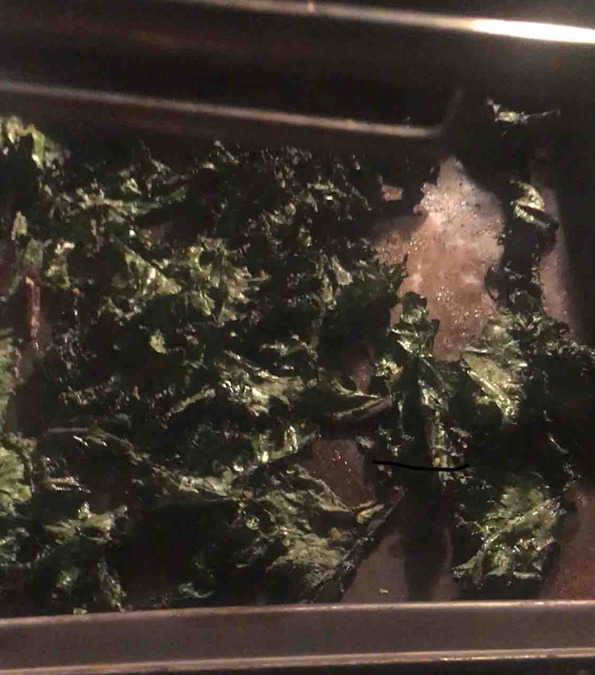kale-chips-super-easy-recipe.