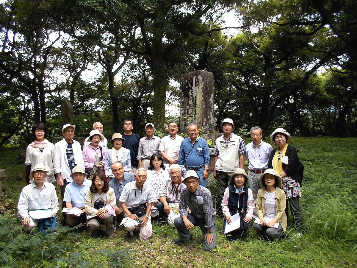 『山城散歩　みちくさ』　　　多くの山城愛好家の方へ 　　　 三木靖                satoyamaym