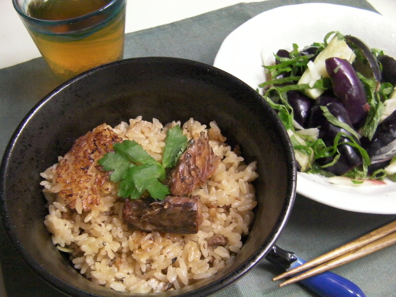 サバ缶と生姜の炊き込みご飯 おこげつき 彩月satsukiの料理帖 サバ缶と生姜の炊き込みご飯 おこげつき 彩月satsukiの料理帖