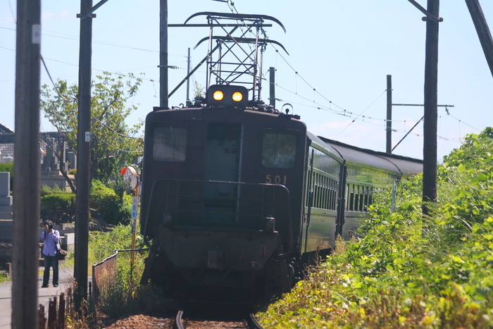 aa002