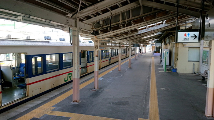 b03