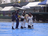11/23交流戦 欽ちゃん 定岡 片岡 花束贈呈