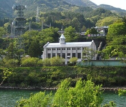 Suhara_power_station~2