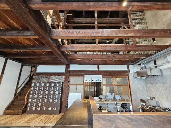 1756561081675-800-600