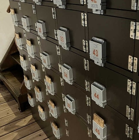 1760427952916-resized~2