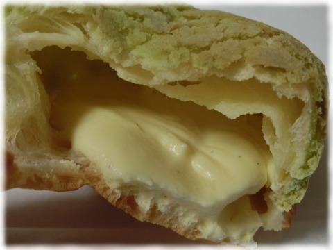 メロンパンみたいなシュークリーム